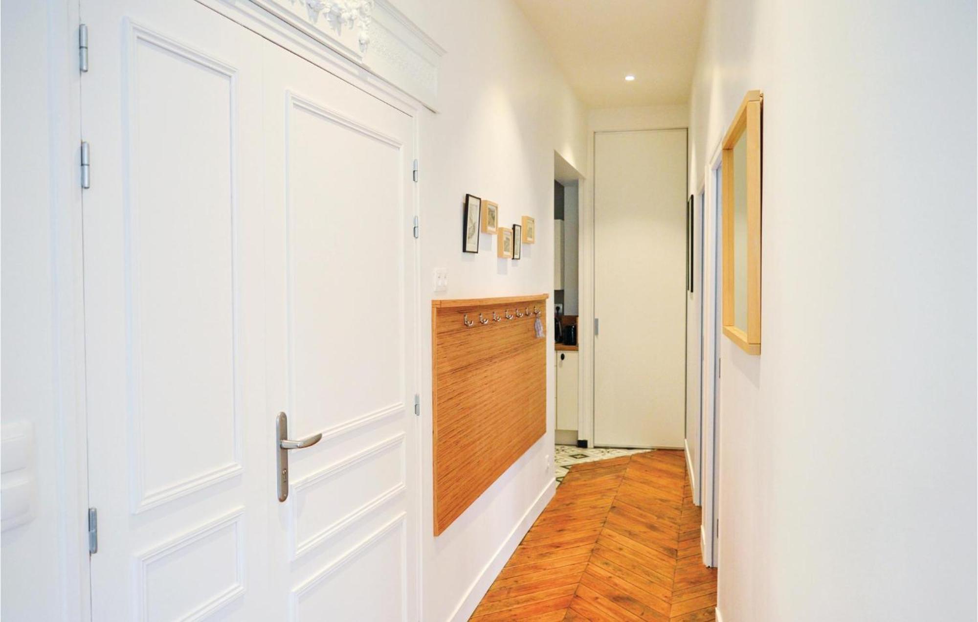 2 Bedroom Awesome Apartment In แม-เล-แบ็ง ภายนอก รูปภาพ