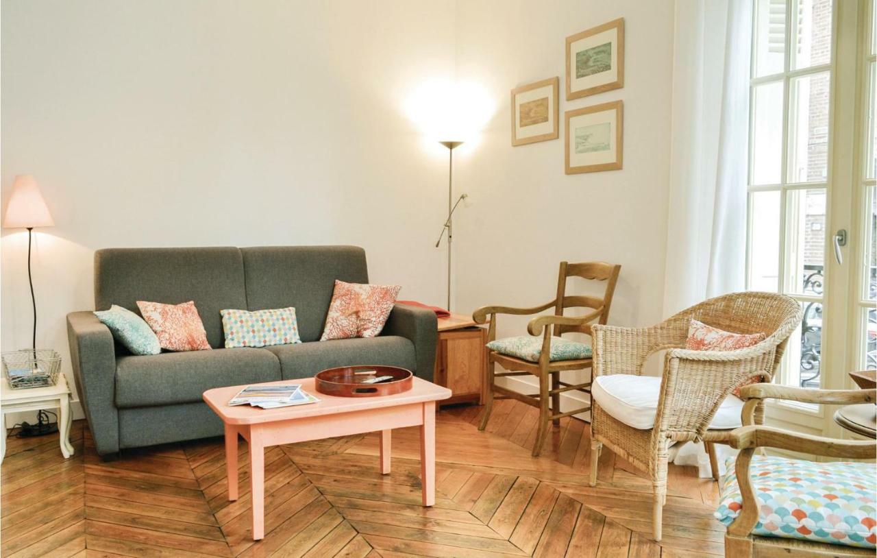2 Bedroom Awesome Apartment In แม-เล-แบ็ง ภายนอก รูปภาพ